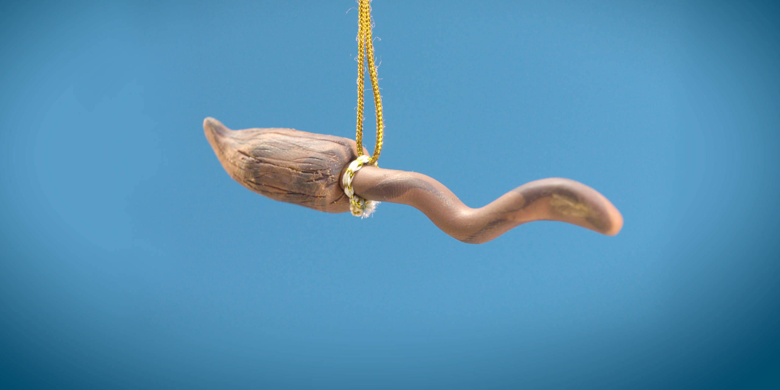 Broomstick-charm-make-it-magic-crafting-image