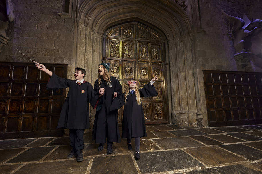 house-pride-gift-guide-hogwarts-robes-lifestyle-shot-wbstl