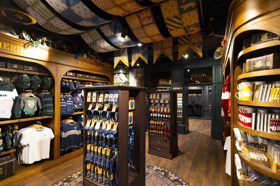 platform-934-ravenclaw-section